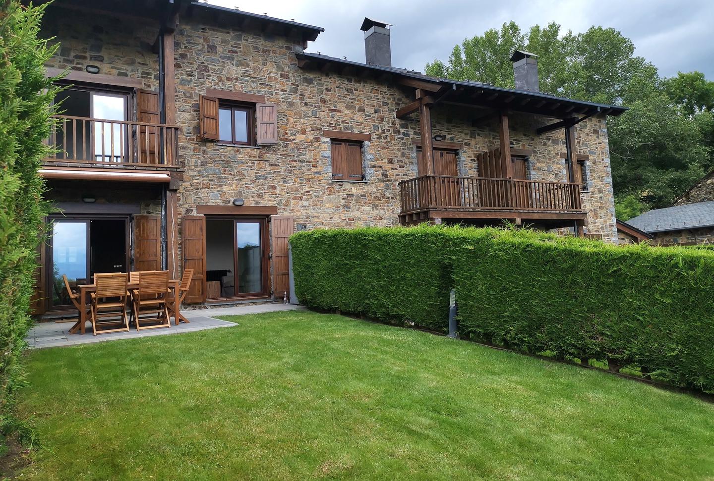 Semidetached house -
                                            Guils De Cerdanya -
                                            3 bedrooms -
                                            6 persons